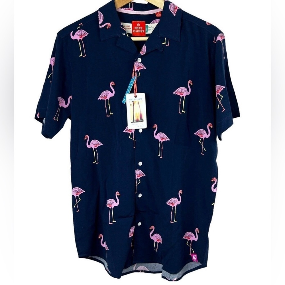 Free Planet Men’s Hawaiian Style Shirt Size M
